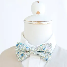 Boy's Bow Tie / Blossoms In Blue